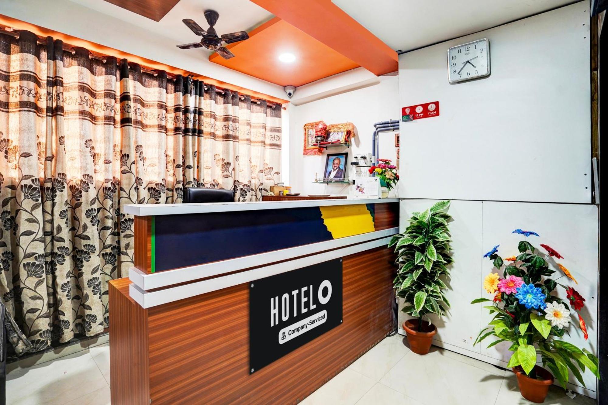 Super Hotel O Geeta Mandir Formerly Hotel Green Park Ahmedabad Ngoại thất bức ảnh