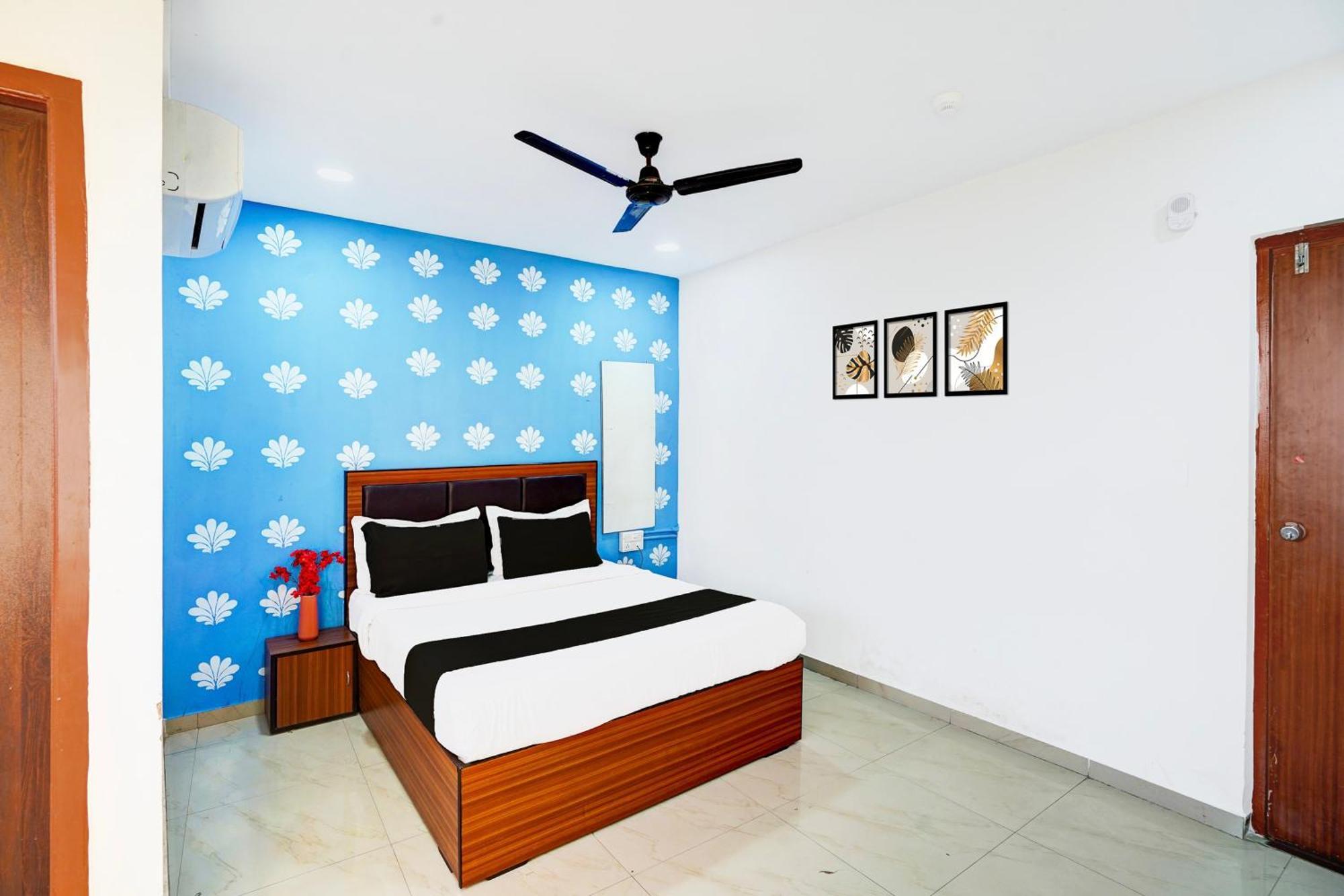 Super Hotel O Geeta Mandir Formerly Hotel Green Park Ahmedabad Ngoại thất bức ảnh