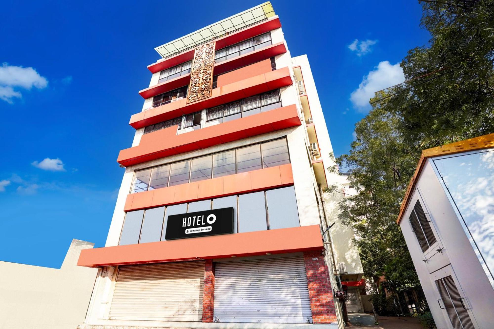 Super Hotel O Geeta Mandir Formerly Hotel Green Park Ahmedabad Ngoại thất bức ảnh
