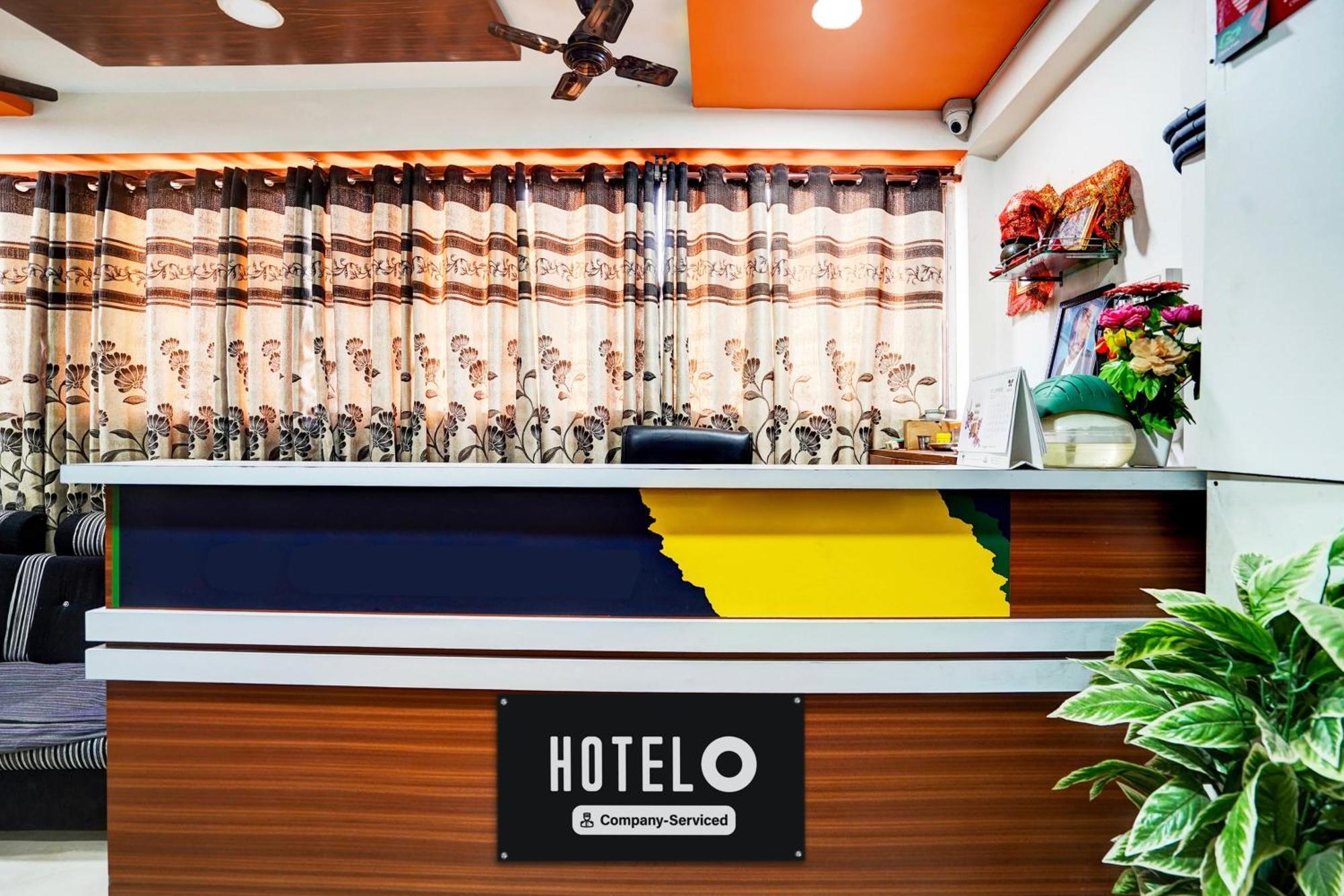 Super Hotel O Geeta Mandir Formerly Hotel Green Park Ahmedabad Ngoại thất bức ảnh